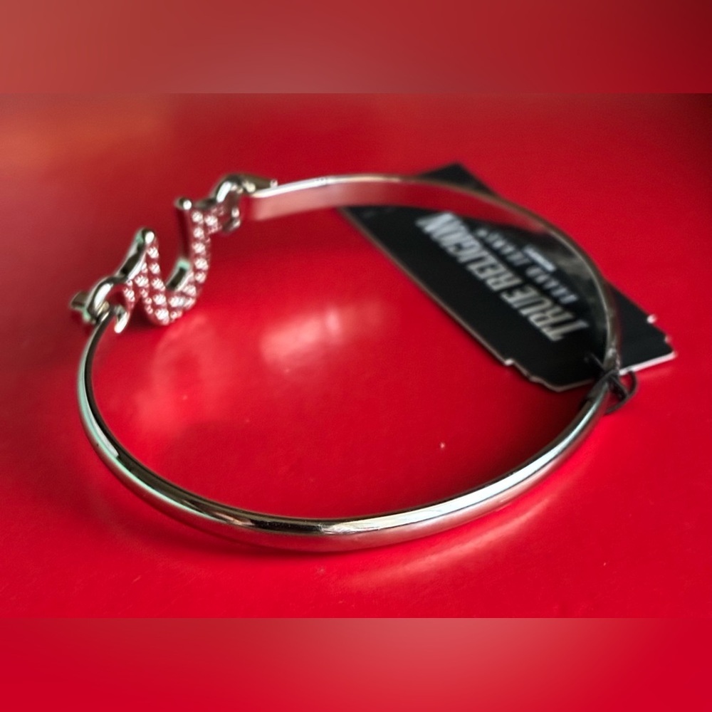 True Religion Silver Bracelet with Sparkling Clasp - Picture 4 of 7